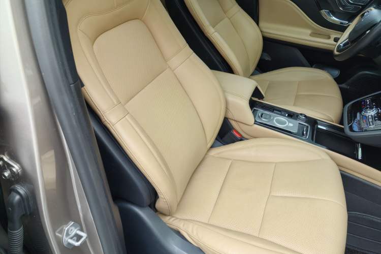 Used Lincoln Corsair 2020 2.0T Two-Wheel Drive Luxury Edition Exterior 5