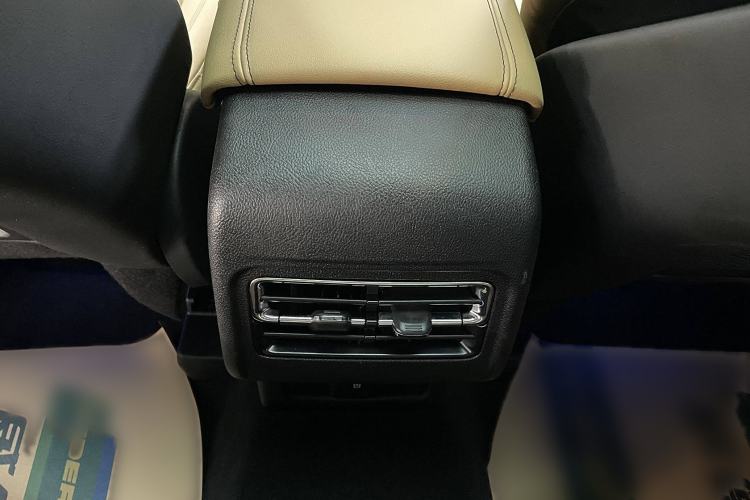 Used Lincoln Corsair 2020 2.0T Two-Wheel Drive Luxury Edition Interior 12