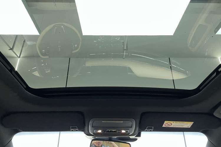 Used Lincoln Corsair 2020 2.0T Two-Wheel Drive Luxury Edition Interior 13