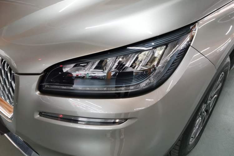 Used Lincoln Corsair 2020 2.0T Two-Wheel Drive Luxury Edition Left Front Headlight