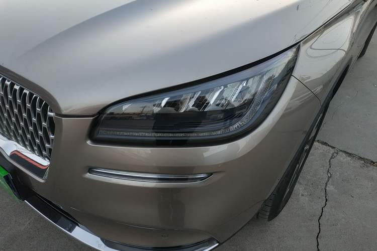 Used Lincoln Corsair 2020 2.0T Two-Wheel Drive Luxury Edition Left Front Headlight
