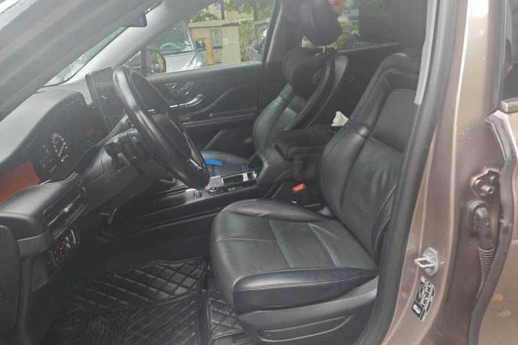 Used Lincoln Corsair 2020 2.0T Two-Wheel Drive Luxury Edition Left Front Seat