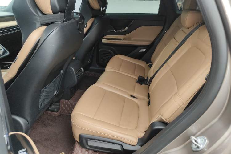 Used Lincoln Corsair 2020 2.0T Two-Wheel Drive Luxury Edition Left Rear Seat