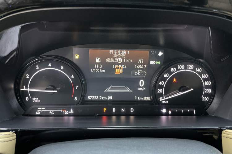 Used Lincoln Corsair 2020 2.0T Two-Wheel Drive Luxury Edition Odometer Close Up