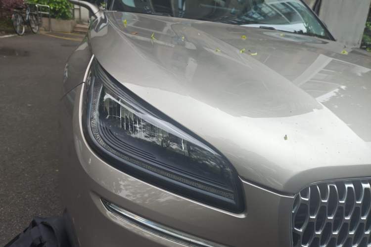 Used Lincoln Corsair 2020 2.0T Two-Wheel Drive Luxury Edition Right Front Headlight
