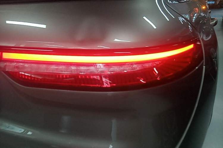 Used Lincoln Corsair 2020 2.0T Two-Wheel Drive Luxury Edition Right Rear Taillight