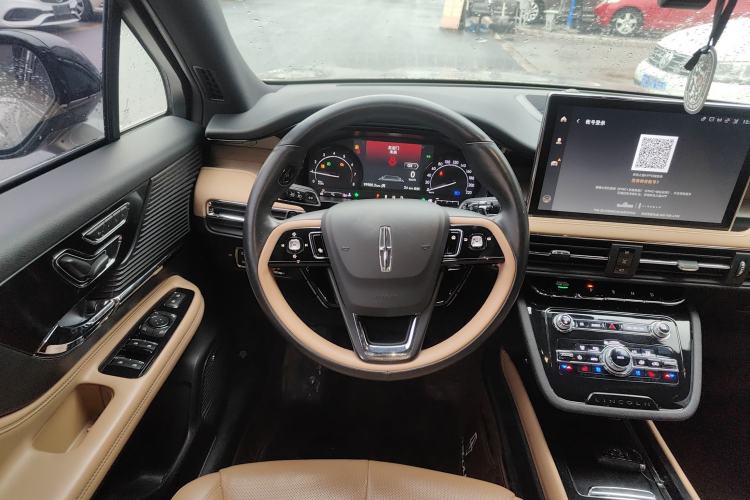 Used Lincoln Corsair 2020 2.0T Two-Wheel Drive Luxury Edition Steering Wheel