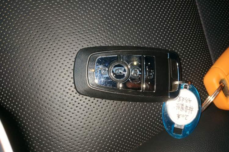 Used Lincoln Corsair 2020 2.0T Two-Wheel Drive Luxury Edition Vehicle Key