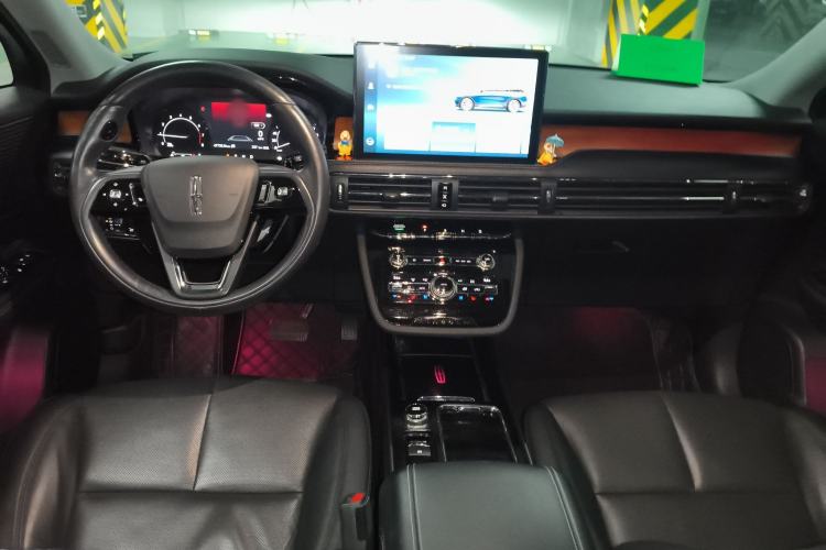 Used Lincoln Corsair 2020 2.0T Two-Wheel Drive Luxury Edition Center Console