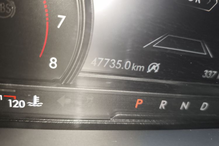 Used Lincoln Corsair 2020 2.0T Two-Wheel Drive Luxury Edition Odometer Close Up