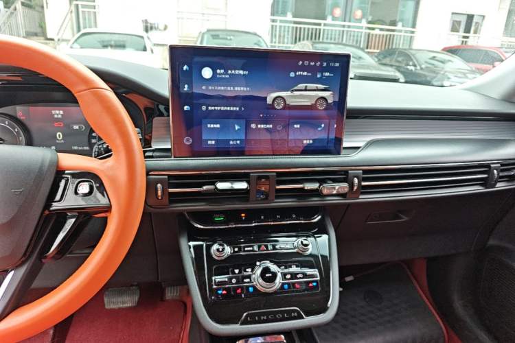Used Lincoln Corsair 2020 2.0T Two-Wheel Drive Luxury Edition Audio And AC Panel