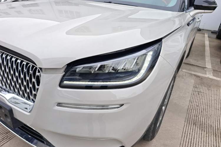 Used Lincoln Corsair 2020 2.0T Two-Wheel Drive Luxury Edition Left Front Headlight