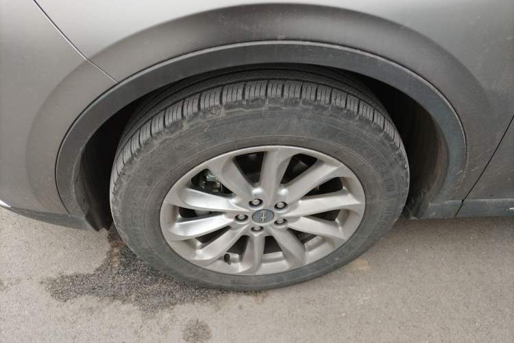 Used Lincoln Corsair 2020 2.0T Two-Wheel Drive Luxury Edition Left Front Wheel Hub