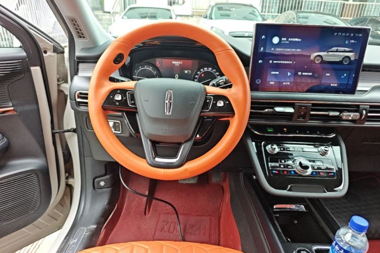 Used Lincoln Corsair 2020 2.0T Two-Wheel Drive Luxury Edition Steering Wheel