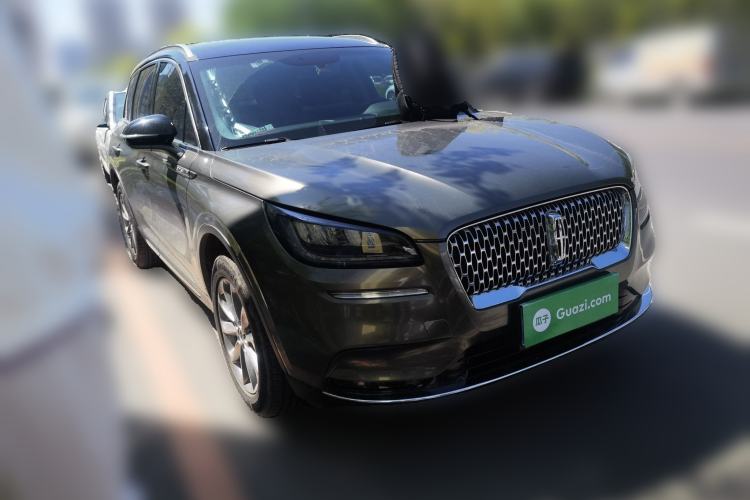 Used Lincoln Corsair 2020 2.0T Two-Wheel Drive Luxury Edition Front Right 45 Deg