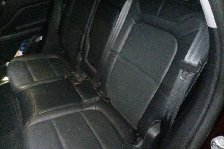Used Lincoln Corsair 2020 2.0T Two-Wheel Drive Luxury Edition Left Rear Seat