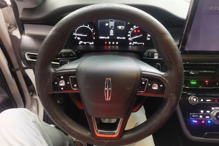 Used Lincoln Corsair 2020 2.0T Two-Wheel Drive Luxury Edition Steering Wheel
