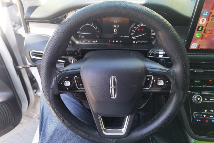 Used Lincoln Corsair 2020 2.0T Two-Wheel Drive Luxury Edition Steering Wheel