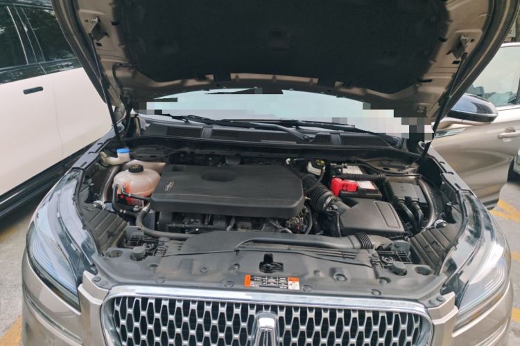 Used Lincoln Corsair 2020 2.0T Two-Wheel Drive Luxury Edition Engine Bay
