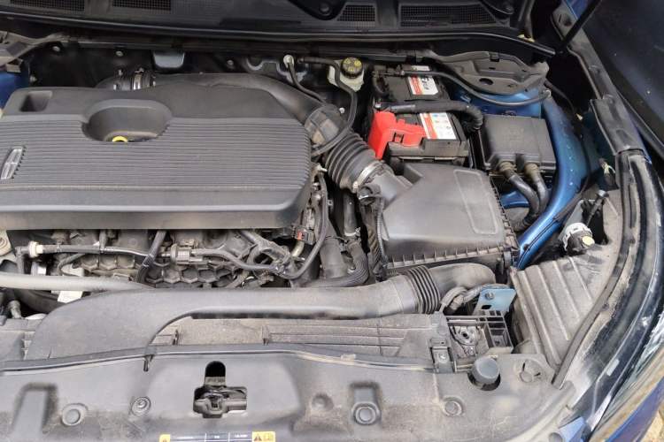 Used Lincoln Corsair 2020 2.0T Two-Wheel Drive Luxury Edition Engine Bay Left