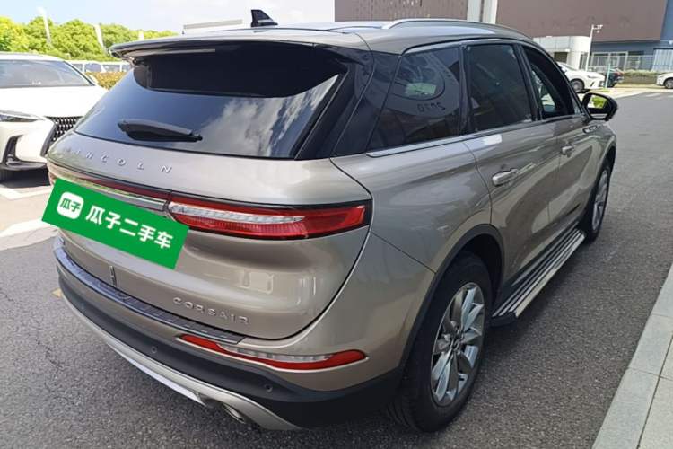 Used Lincoln Corsair 2020 2.0T Two-Wheel Drive Luxury Edition Rear Right 45 Deg