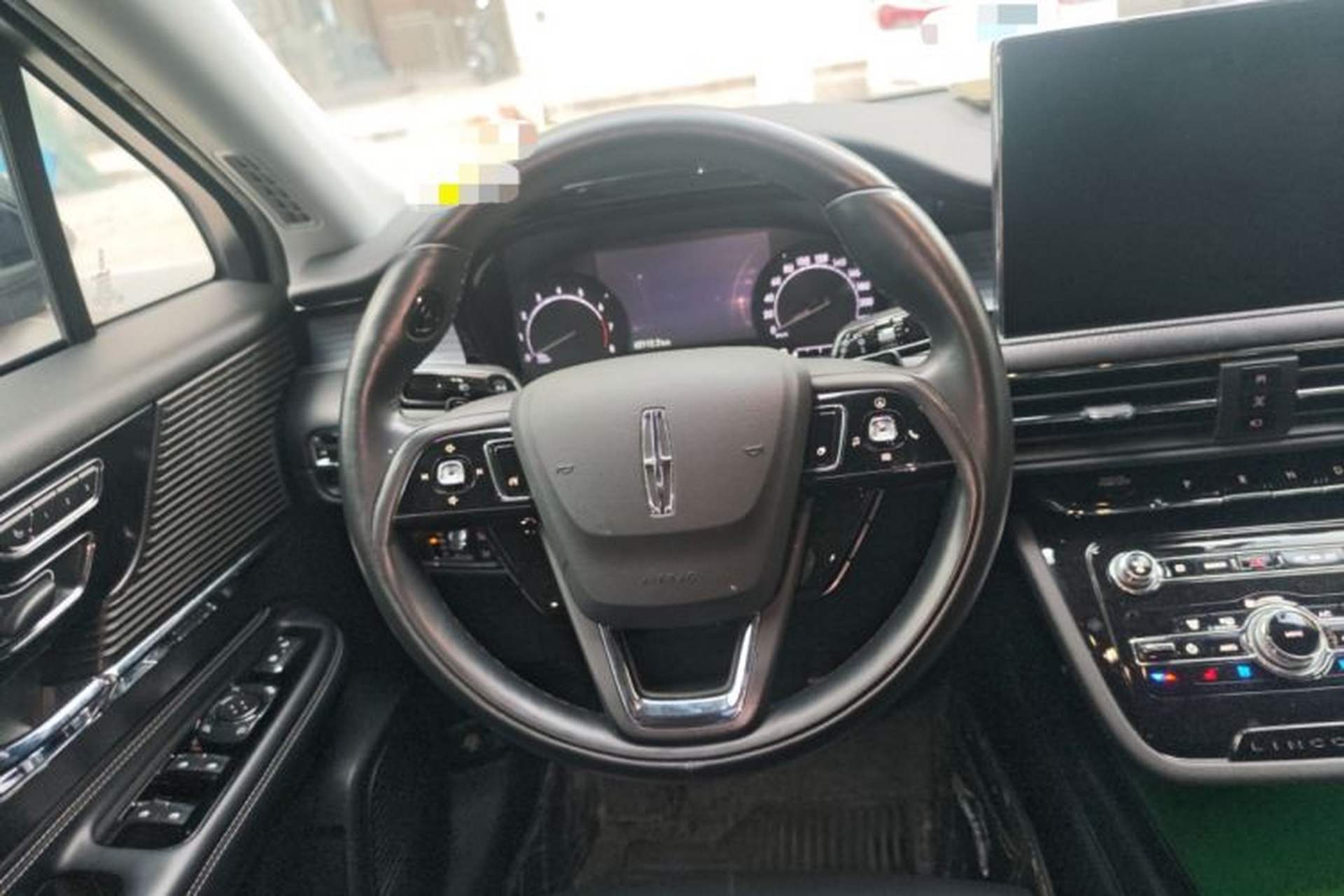 Used Lincoln Corsair 2020 2.0T Two-Wheel Drive Luxury Edition Steering Wheel