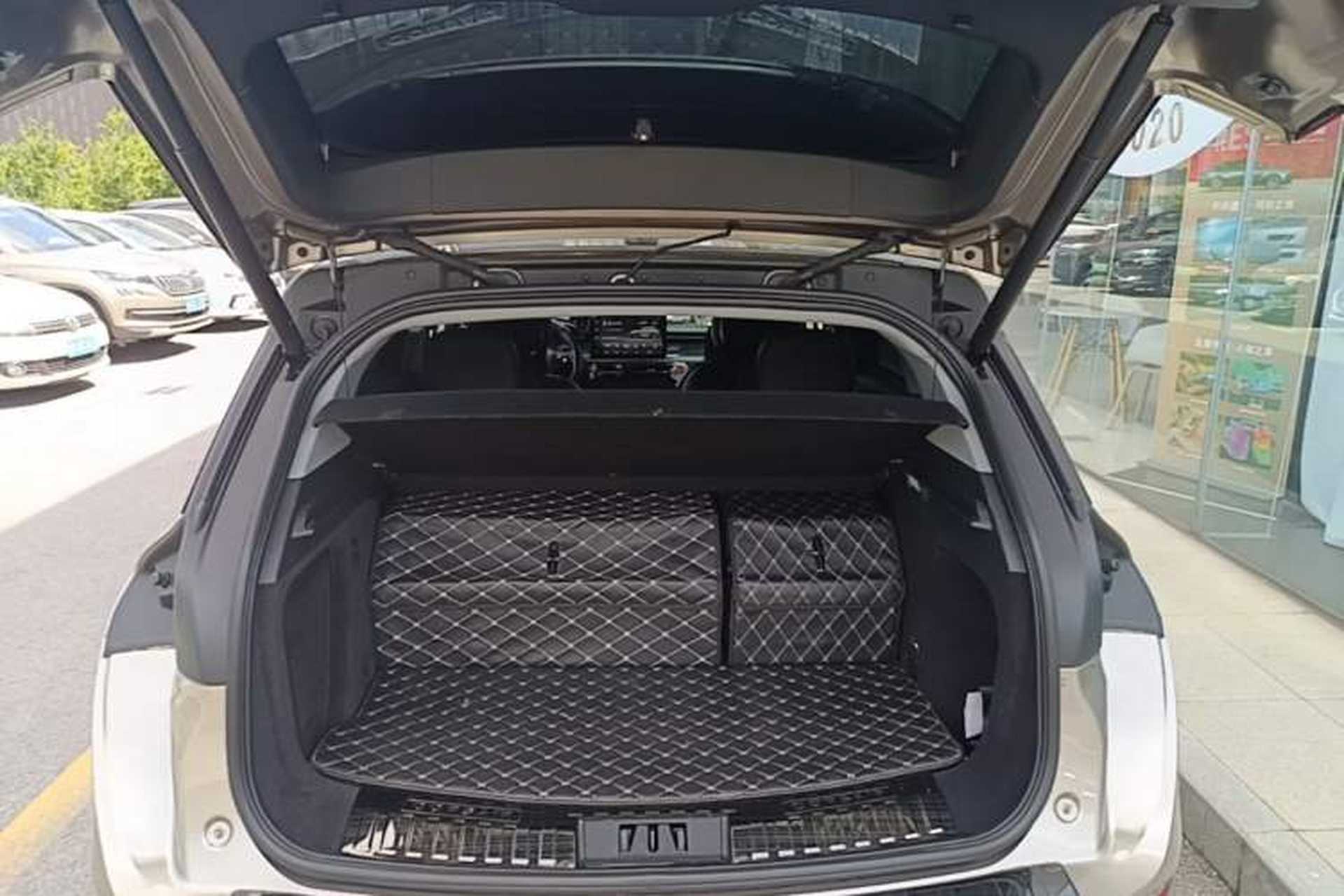 Used Lincoln Corsair 2020 2.0T Two-Wheel Drive Luxury Edition Trunk
