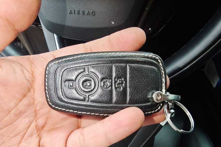 Used Lincoln Corsair 2020 2.0T Two-Wheel Drive Luxury Edition Vehicle Key