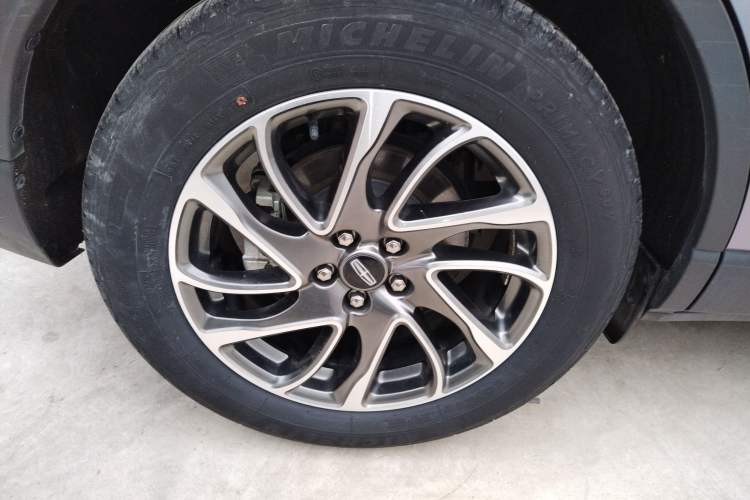 Used Lincoln Corsair 2020 2.0T Two-Wheel Drive Luxury Edition Right Rear Wheel Hub