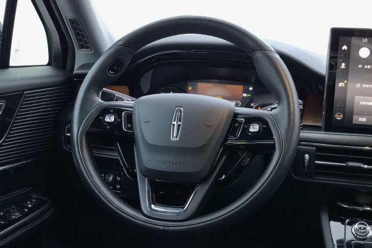Used Lincoln Corsair 2020 2.0T Two-Wheel Drive Luxury Edition Steering Wheel