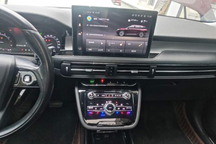 Used Lincoln Corsair 2020 2.0T Two-Wheel Drive Luxury Edition Audio And AC Panel