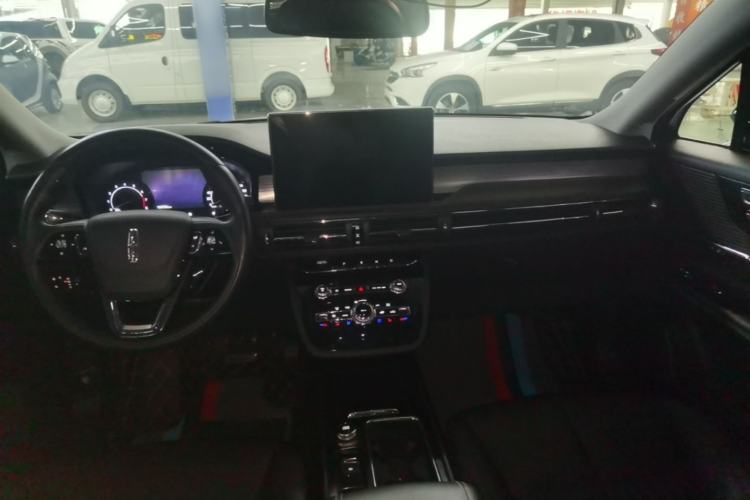 Used Lincoln Corsair 2020 2.0T Two-Wheel Drive Luxury Edition Center Console
