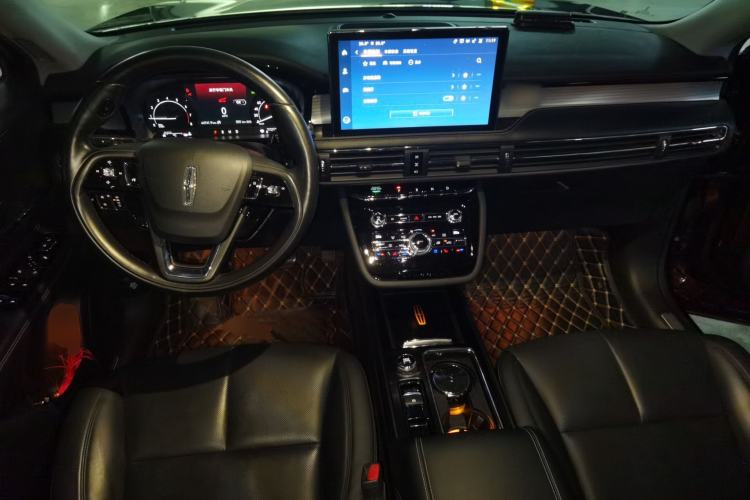 Used Lincoln Corsair 2020 2.0T Two-Wheel Drive Luxury Edition Center Console
