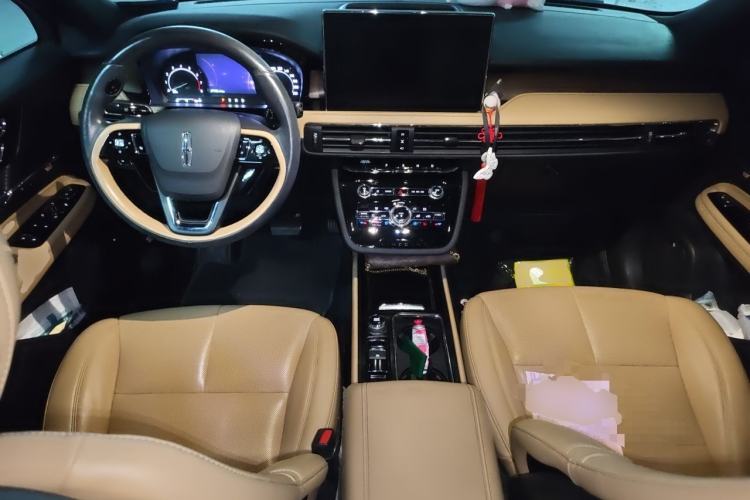 Used Lincoln Corsair 2020 2.0T Four-Wheel Drive Luxury Edition Center Console