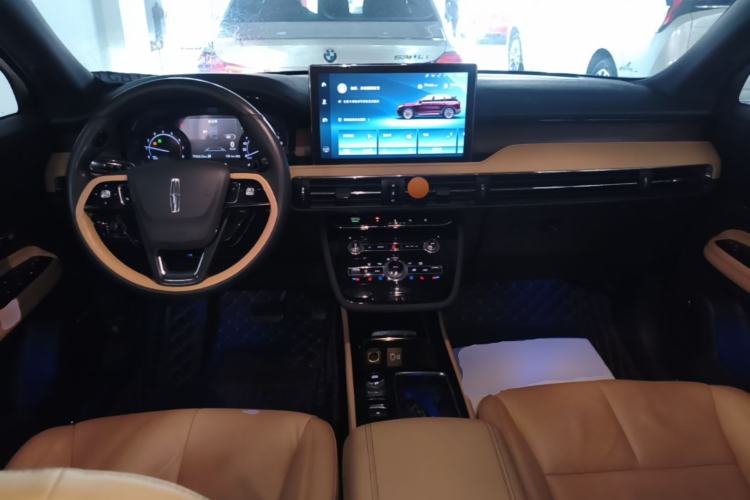 Used Lincoln Corsair 2020 2.0T Four-Wheel Drive Luxury Edition Center Console