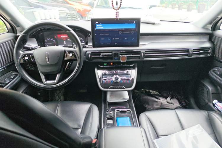 Used Lincoln Corsair 2020 2.0T Two-Wheel Drive Luxury Edition Center Console