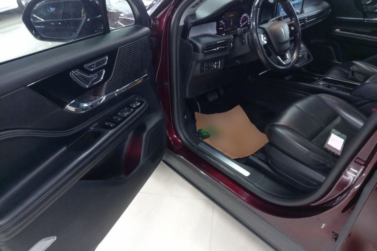 Used Lincoln Corsair 2020 2.0T Two-Wheel Drive Luxury Edition Driver Seat