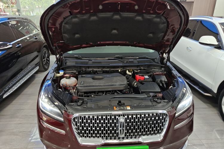 Used Lincoln Corsair 2020 2.0T Two-Wheel Drive Luxury Edition Engine Bay