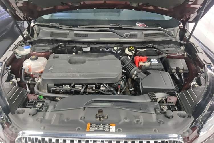 Used Lincoln Corsair 2020 2.0T Two-Wheel Drive Luxury Edition Engine Bay