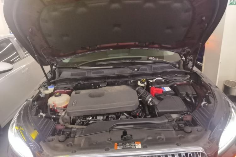 Used Lincoln Corsair 2020 2.0T Two-Wheel Drive Luxury Edition Engine Bay