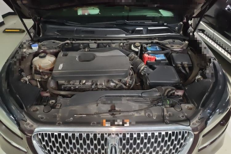Used Lincoln Corsair 2020 2.0T Four-Wheel Drive Luxury Edition Engine Bay