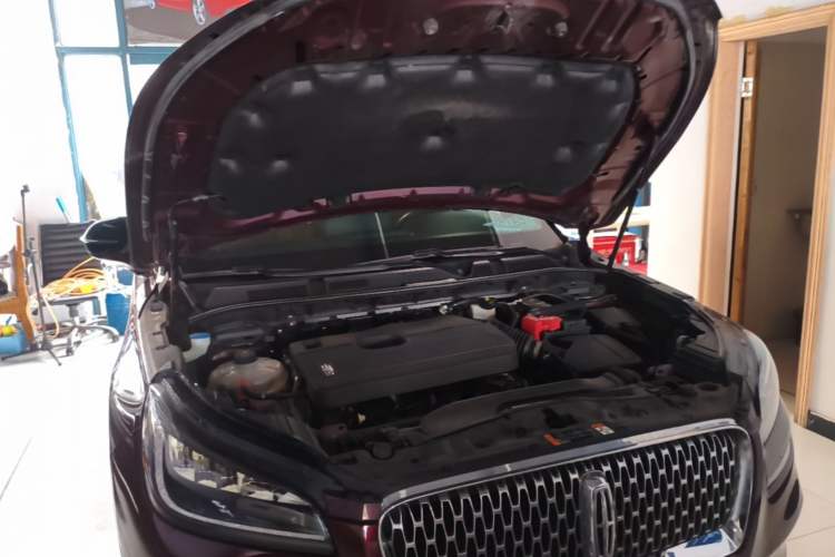 Used Lincoln Corsair 2020 2.0T Four-Wheel Drive Luxury Edition Engine Bay