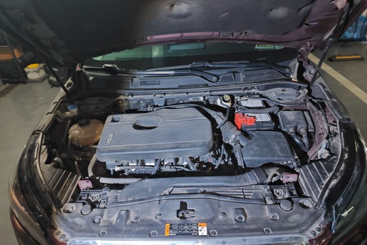 Used Lincoln Corsair 2020 2.0T Two-Wheel Drive Luxury Edition Engine Bay