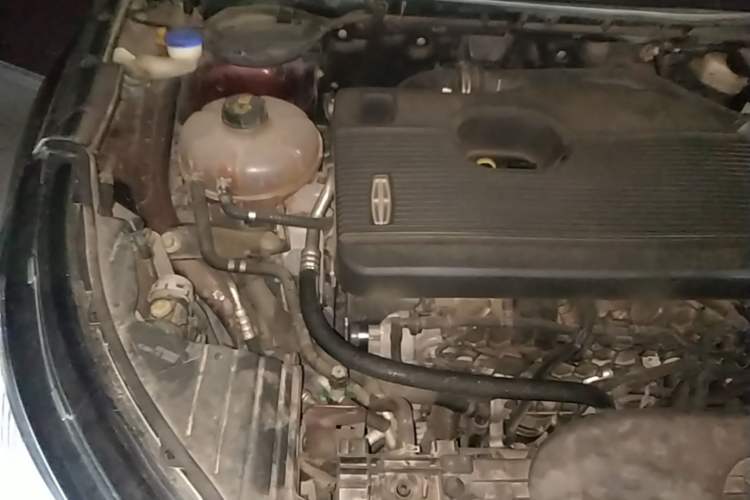 Used Lincoln Corsair 2020 2.0T Two-Wheel Drive Luxury Edition Engine Bay Right