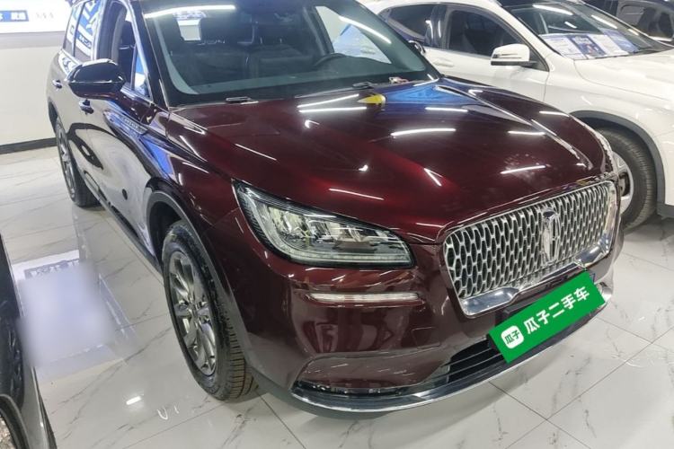 Used Lincoln Corsair 2020 2.0T Two-Wheel Drive Luxury Edition Front Right 45 Deg