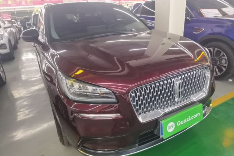 Used Lincoln Corsair 2020 2.0T Two-Wheel Drive Luxury Edition Front Right 45 Deg