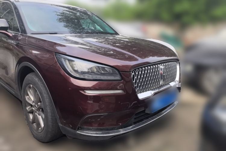 Used Lincoln Corsair 2020 2.0T Two-Wheel Drive Luxury Edition Front Right 45 Deg