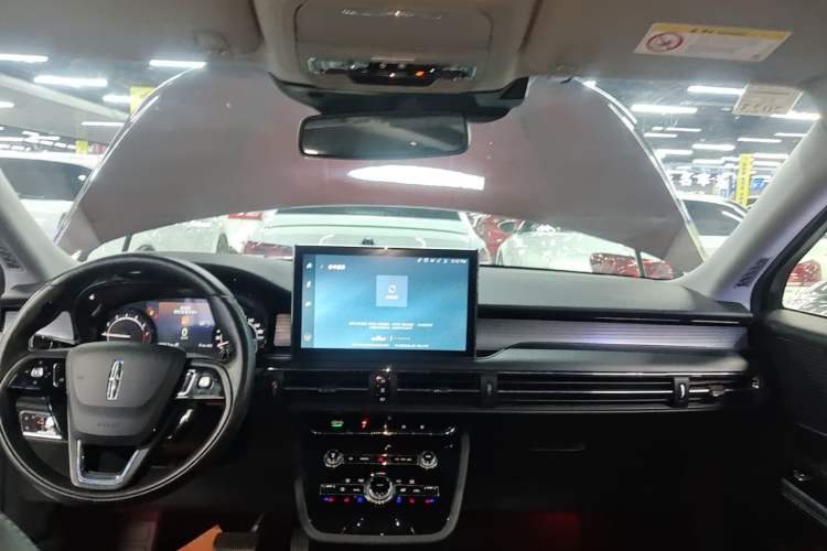 Used Lincoln Corsair 2020 2.0T Two-Wheel Drive Luxury Edition Headliner
