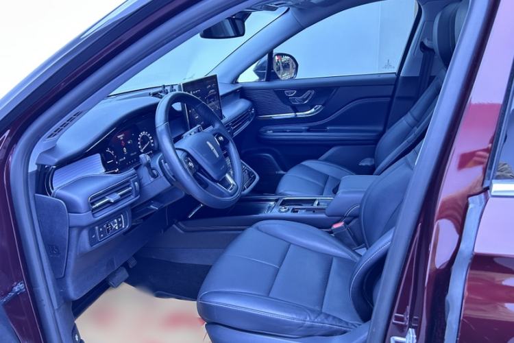 Used Lincoln Corsair 2020 2.0T Two-Wheel Drive Luxury Edition Interior 3