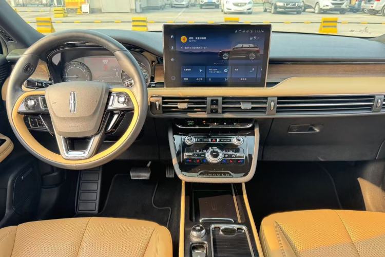 Used Lincoln Corsair 2020 2.0T Two-Wheel Drive Luxury Edition Interior 5